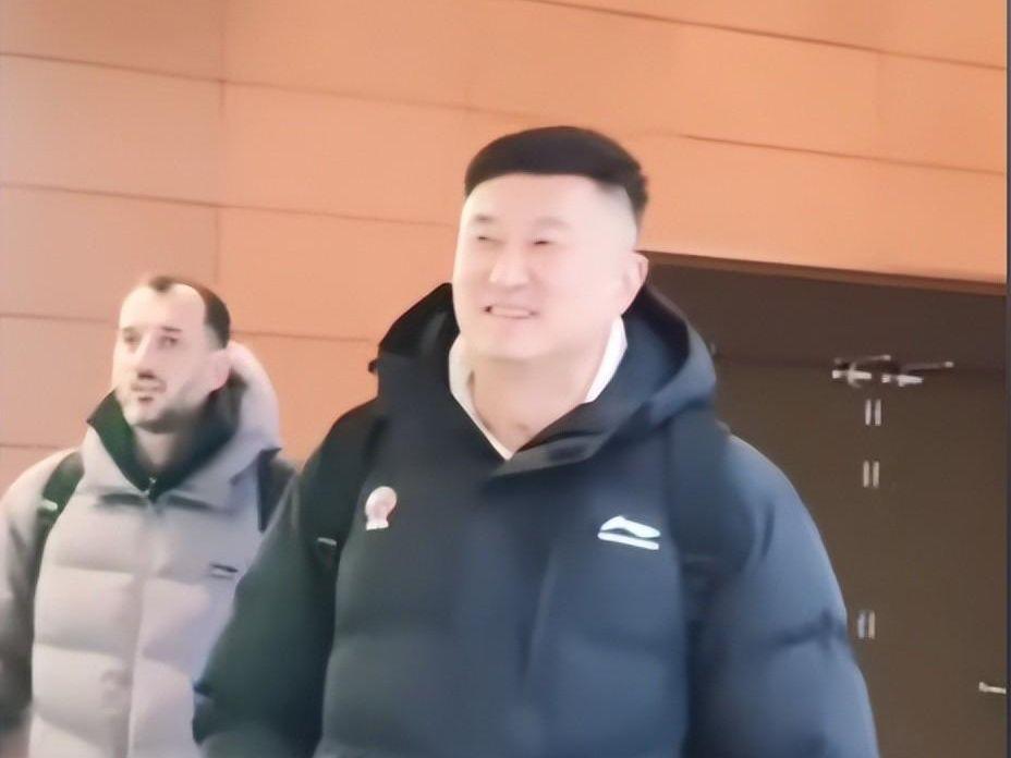 亚博体育-明明能赢44分，杜锋却早早鸣金收兵原因找到