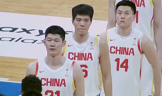 亚博体育官方入口-中国男篮逆转后，更衣室庆祝曝光！小组形势有变：首支晋级队诞生
