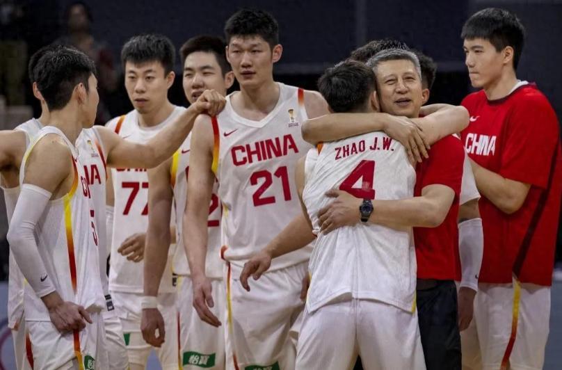 亚博体育-中国男篮重磅消息！主帅郭士强遭国际篮联审查，杨瀚森确认回归
