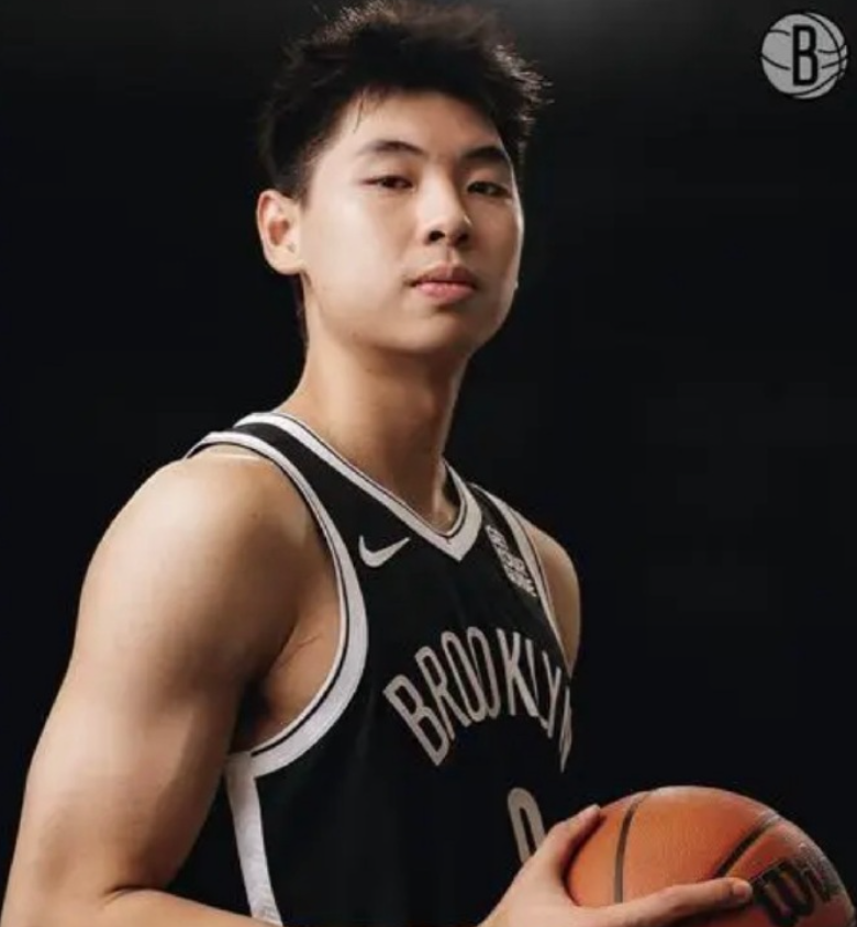亚博体育官方入口-徐杰0分崔永熙2分！国内球员被辽篮63-18完爆！杜锋把广东带废了