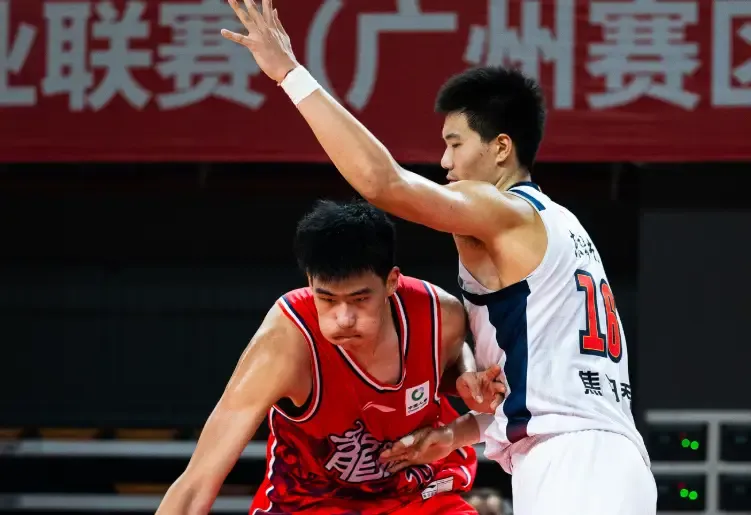 亚博体育app下载-离开杜锋1年，徐昕斩获5项荣誉、3数据联盟前2！球迷：陈家政快走