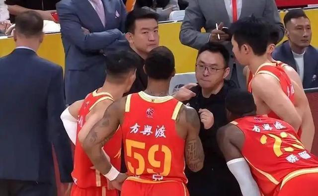 亚博体育登录入口-北京深圳稳如老狗，上海山东拉满强度，八进四剧本提前写？