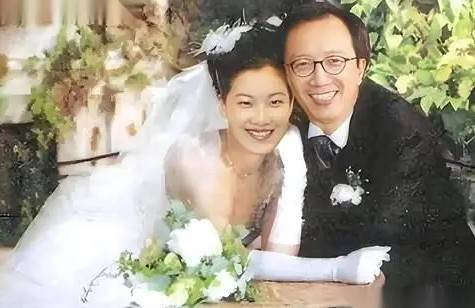 亚博体育官方入口-伏明霞的三段感情：18岁跨国恋，后与国脚拍拖，24岁嫁给梁锦松|跳水|人生|训练|赛场|运动员_新浪体育_新浪新闻